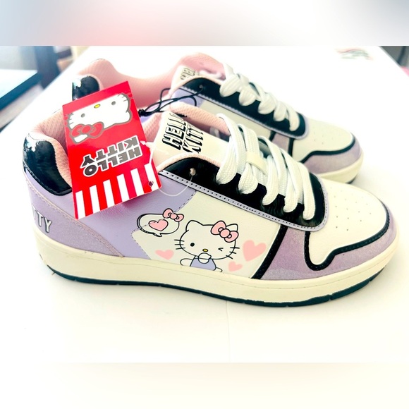 Hello Kitty by Sanrio Women’s Lavendar Casual Court Sneaker, Regular Width 6 - Picture 9 of 9